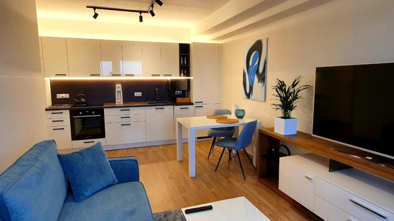 Luxury Apartment Vbloku Прага Экстерьер фото